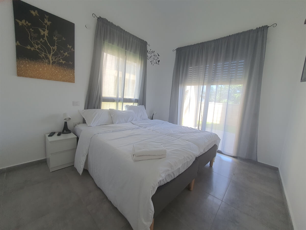 תמונה של דירת גן 1 - 3