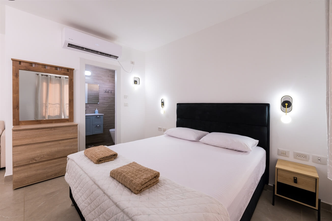 תמונה של סטודיו עם ג'קוזי ומרפסת - 4