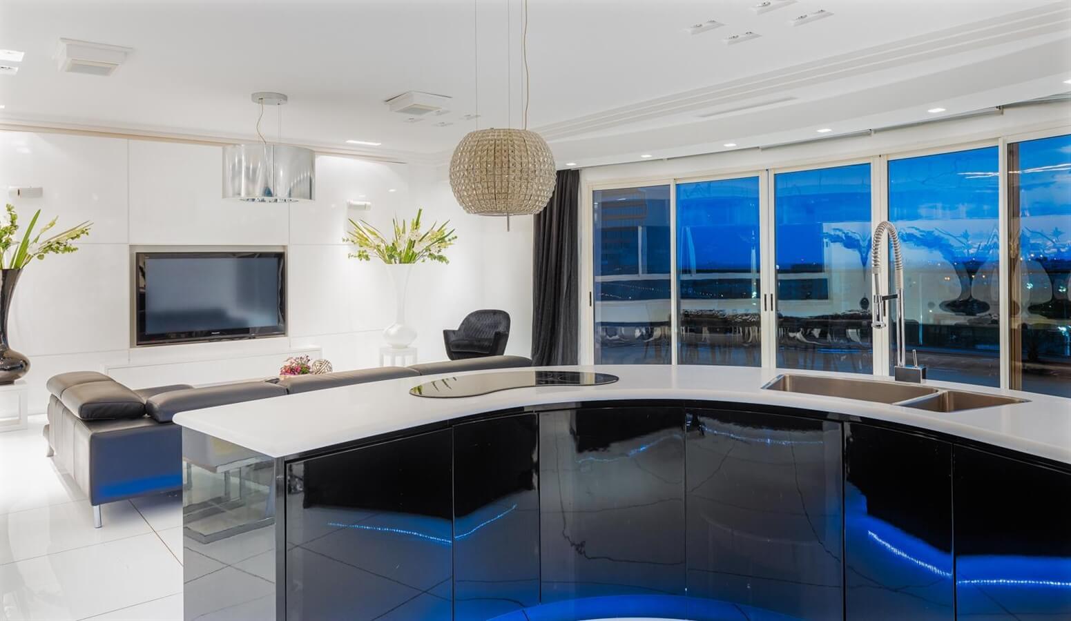 תמונה של פנטהאוז 5 חדרים - 4 תמונה של פנטהאוז 5 חדרים - 4