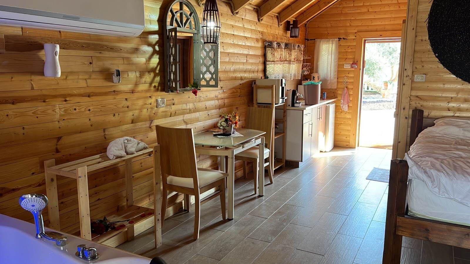 תמונה של בקתות העץ - 5