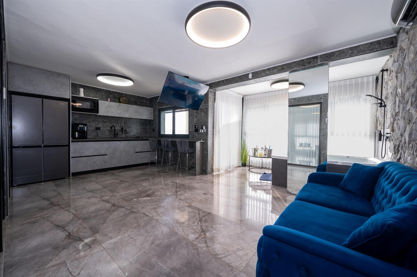 תמונה של דגנייה 77 - 4