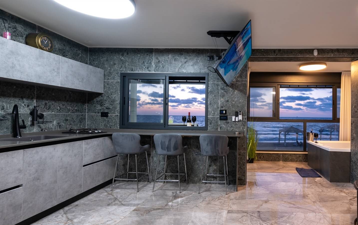 תמונה של דגנייה 77 - 2