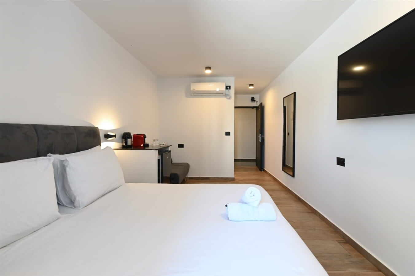 תמונה של קלאסיק זוגי - מרפסת לים - 3