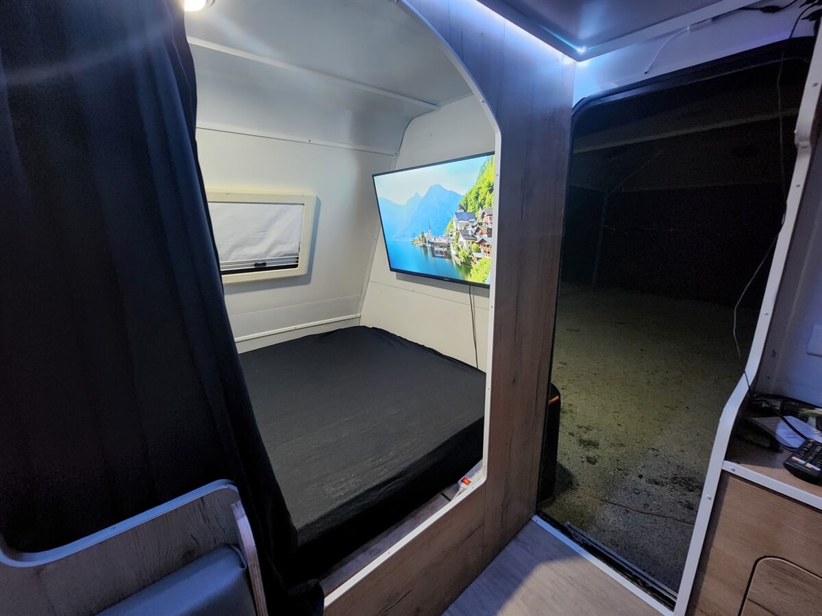 תמונה של קרוואנים ל - 7 איש - 5 תמונה של קרוואנים ל - 7 איש - 5