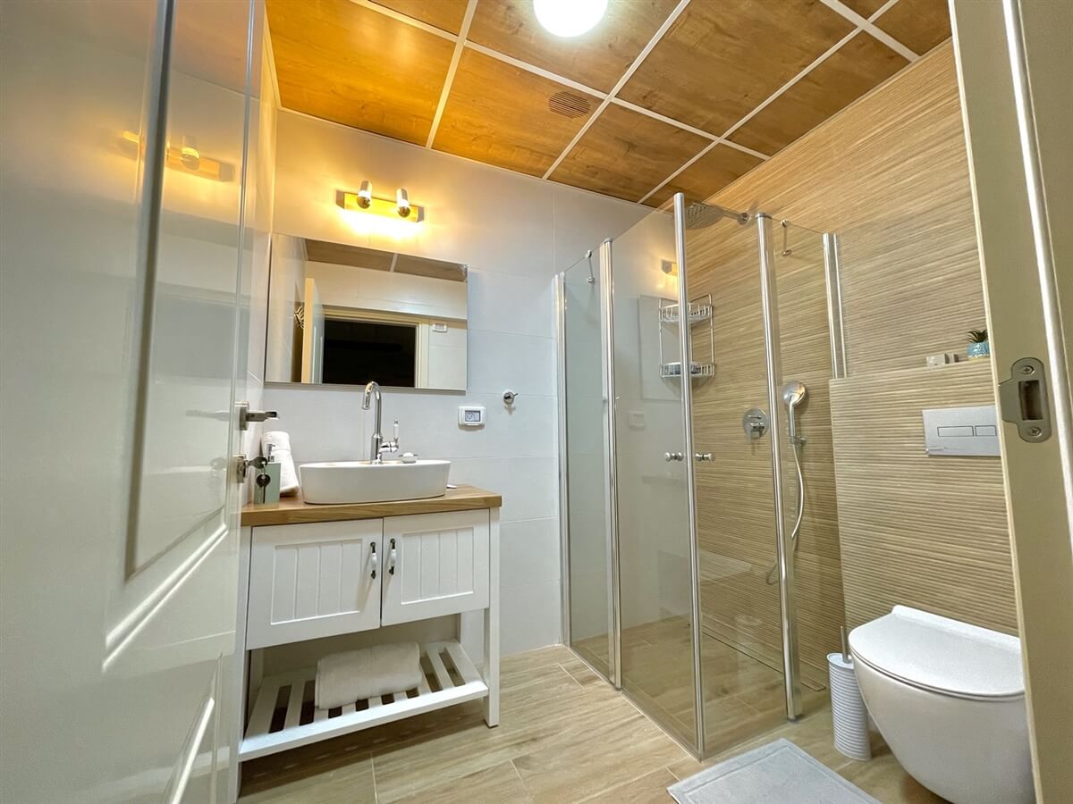 תמונה של סוויטה 3 - 5