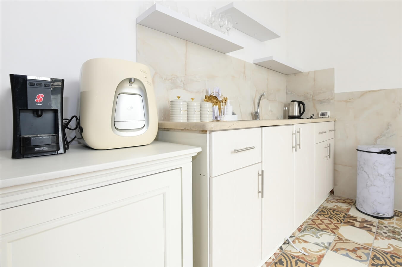 תמונה של פנים הוילה - 5