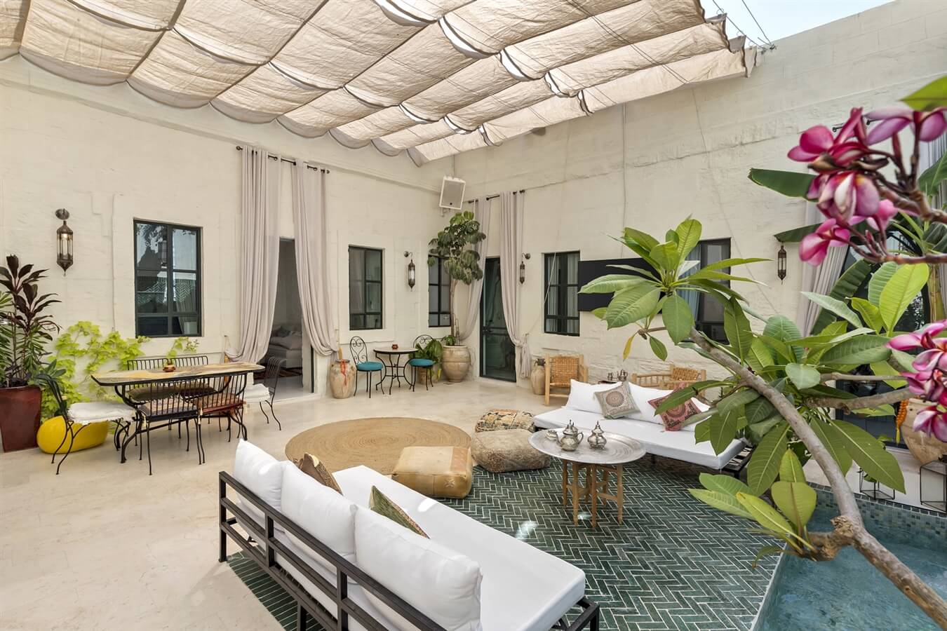 תמונה של Mimi Le Riad - 15 תמונה של Mimi Le Riad - 15