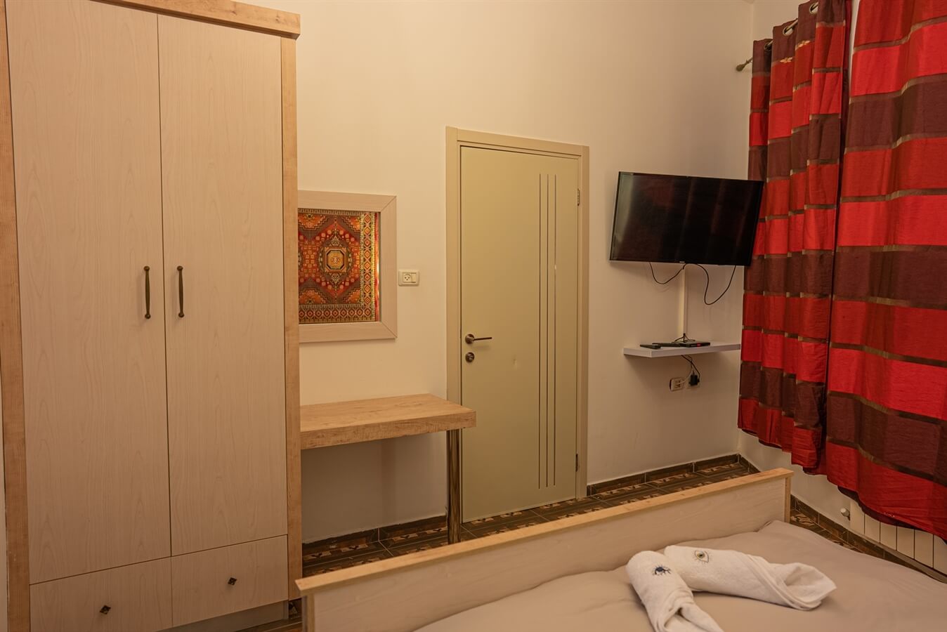 תמונה של משפחתית 1 - 4 תמונה של משפחתית 1 - 4