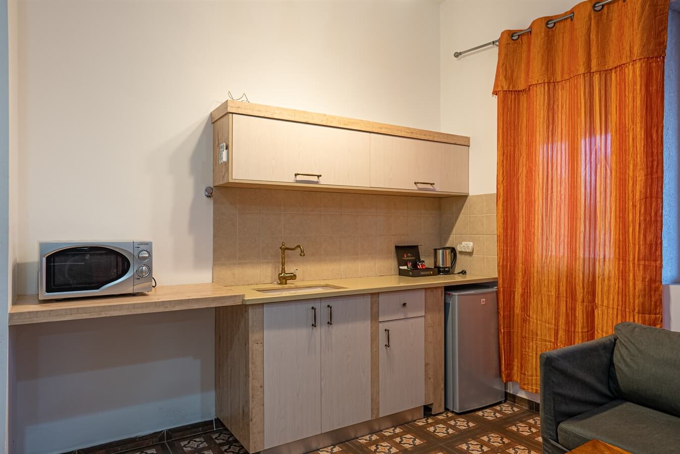 תמונה של משפחתית 1 - 5 תמונה של משפחתית 1 - 5