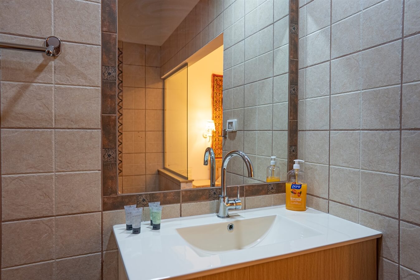 תמונה של משפחתית 1 - 7 תמונה של משפחתית 1 - 7