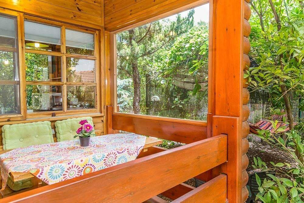 תמונה של בקתת תות - 4