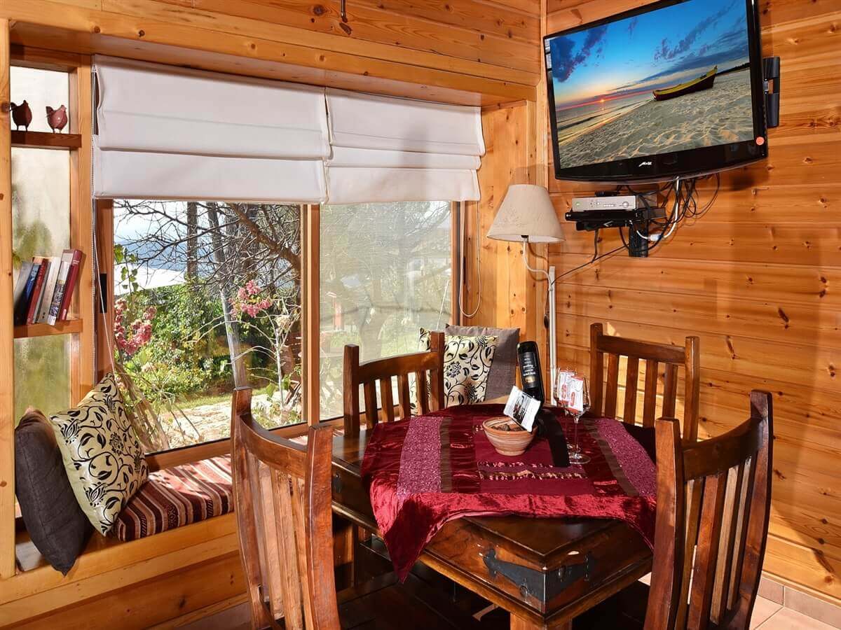 תמונה של הבקתה השוויצרית - 5 תמונה של הבקתה השוויצרית - 5